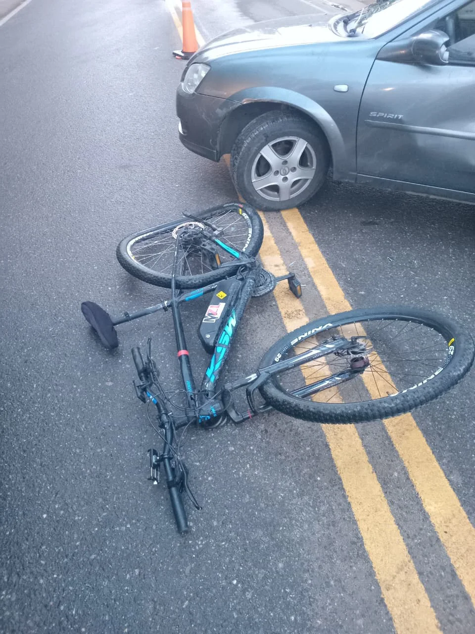 Villa La Bolsa un ciclista resultó herido tras un choque con un automóvil