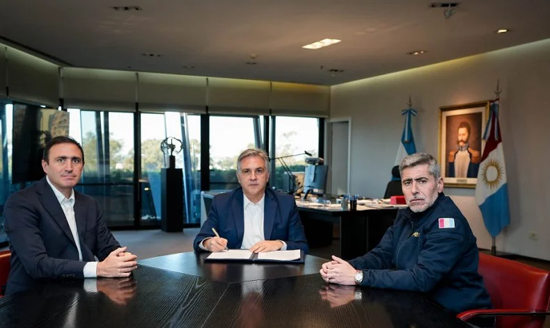 LLARYORA, + QUINTEROS Ley Antibúnker 20260624