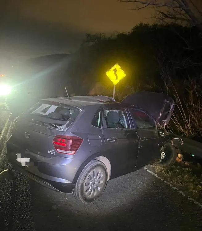 Malagueño. un automóvil embistió a un hombre montado a caballo, el animal murió y el jinete fue hospitalizado